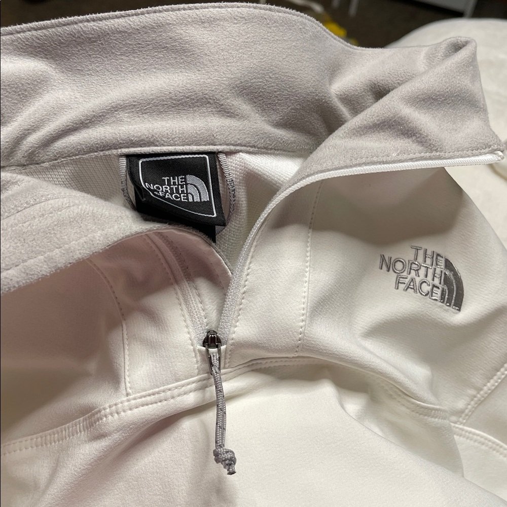 The North Face White/Cream Apex Quarter-Zip Pullover - Picture 13 of 16
